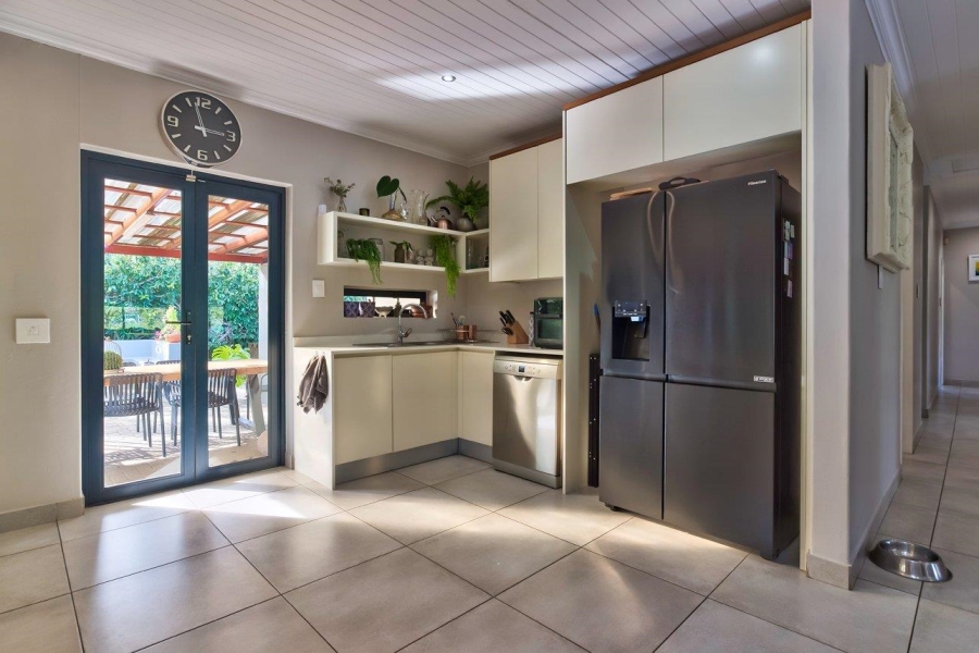 To Let 3 Bedroom Property for Rent in Kenridge Western Cape